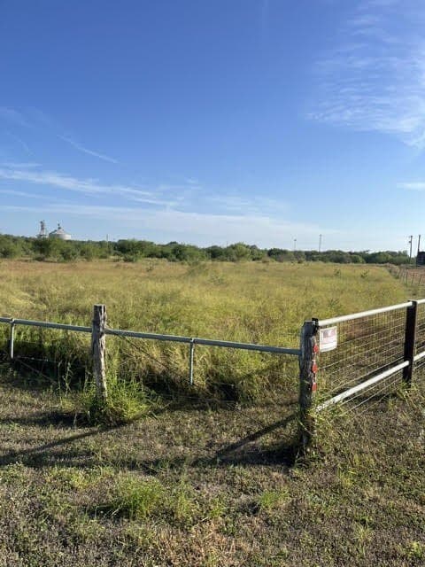 18.72 acres in San Patricio County - photo 2