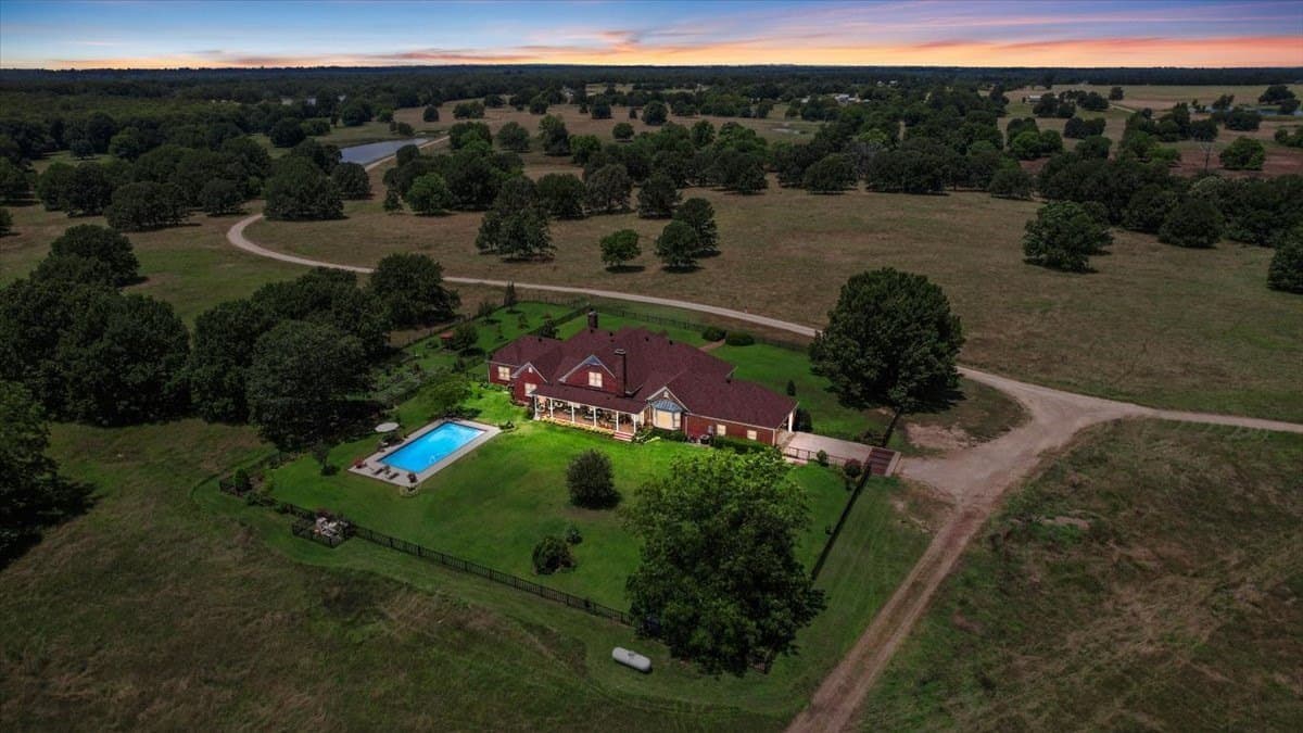 375 acres in Lamar County gallery image 2