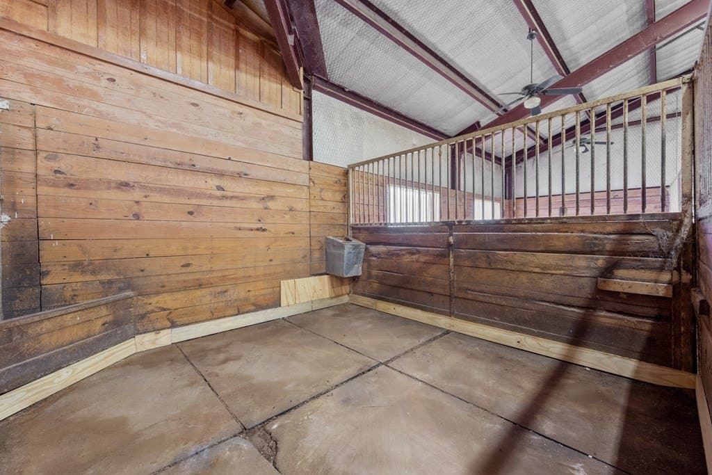 38 acres in ANDERSON County - photo 54