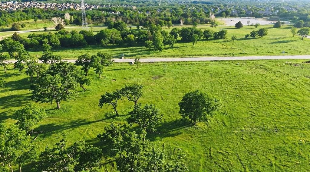 1 acres in Denton County gallery image 2