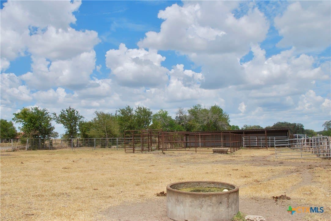 15.08 acres in Lavaca County - photo 11