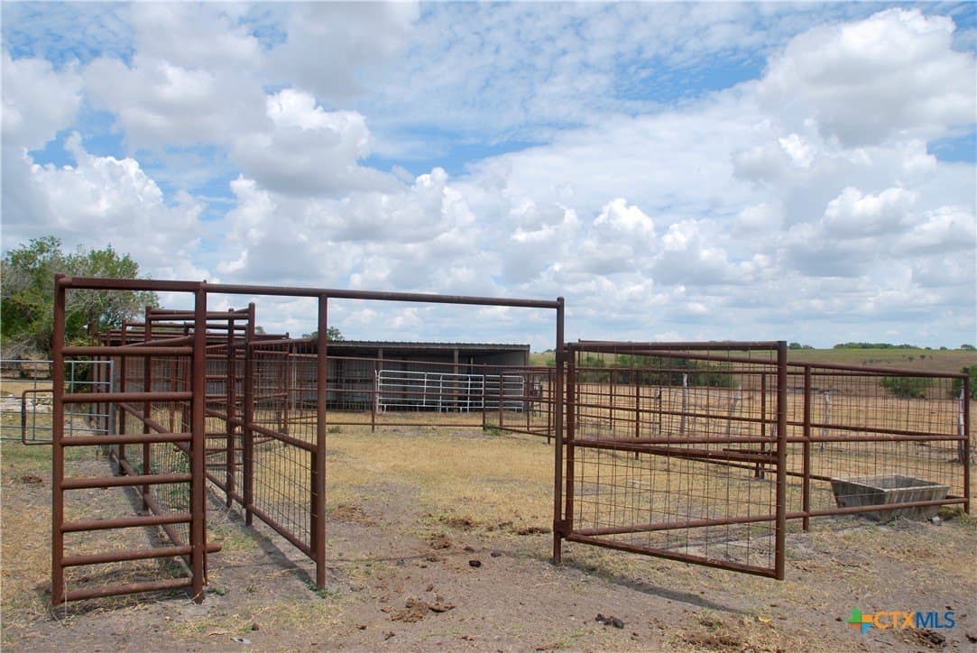 15.08 acres in Lavaca County - photo 10