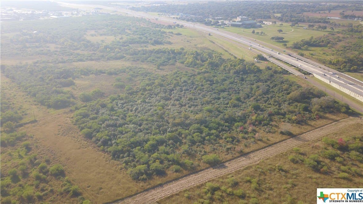 11.73 acres in Victoria County - photo 6
