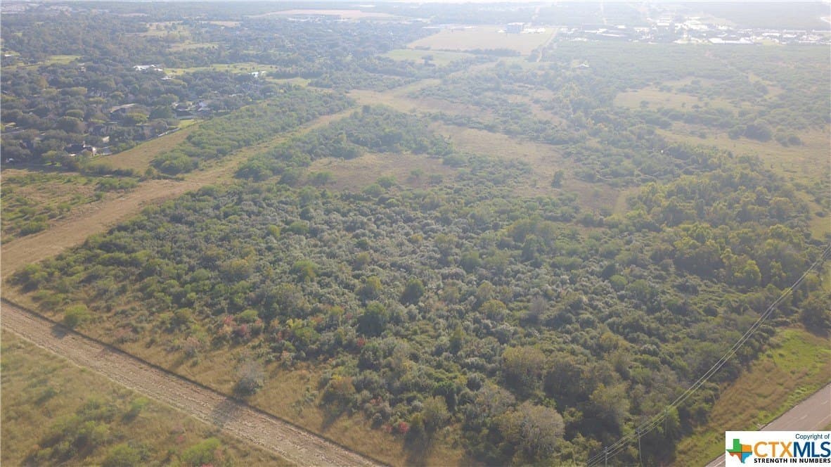 11.73 acres in Victoria County