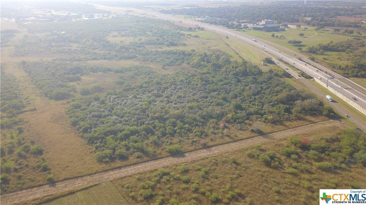 11.73 acres in Victoria County gallery image 2