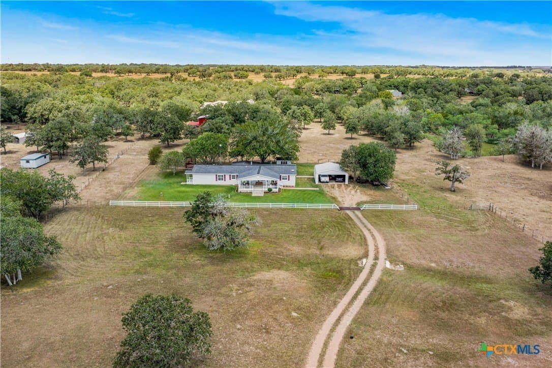 15.41 acres in DeWitt County - photo 44