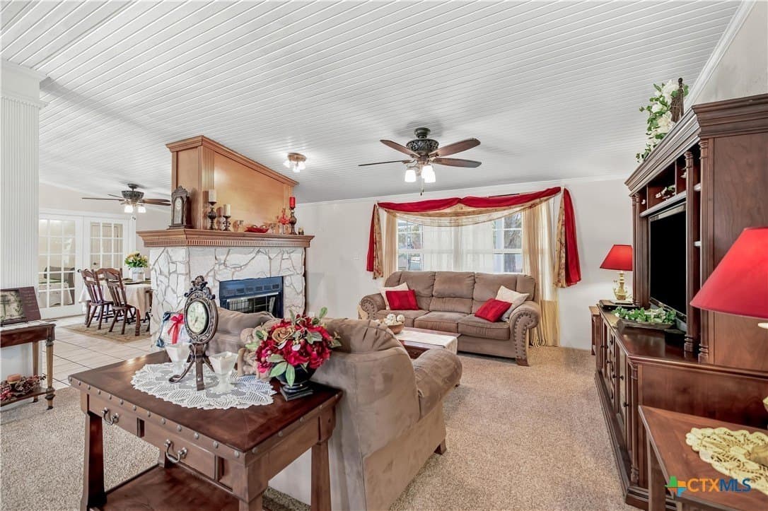 15.41 acres in DeWitt County - photo 8