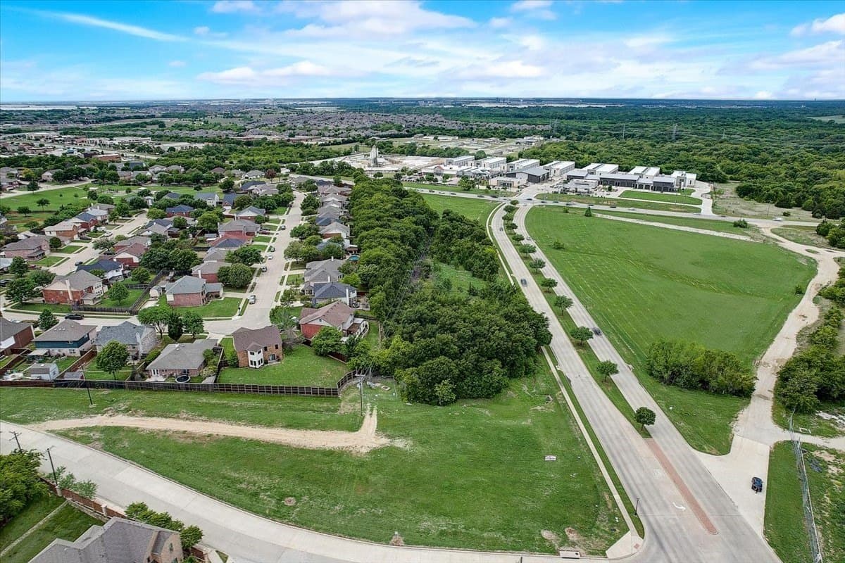 5.64 acres in Denton County gallery image 4