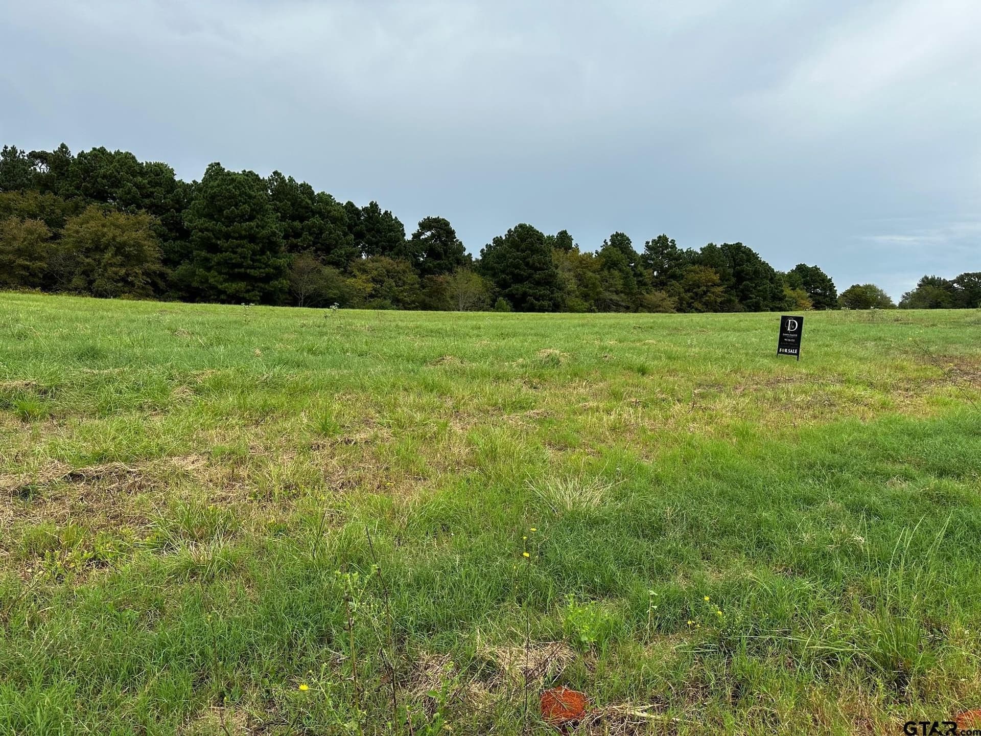 1.74 acres in Smith County