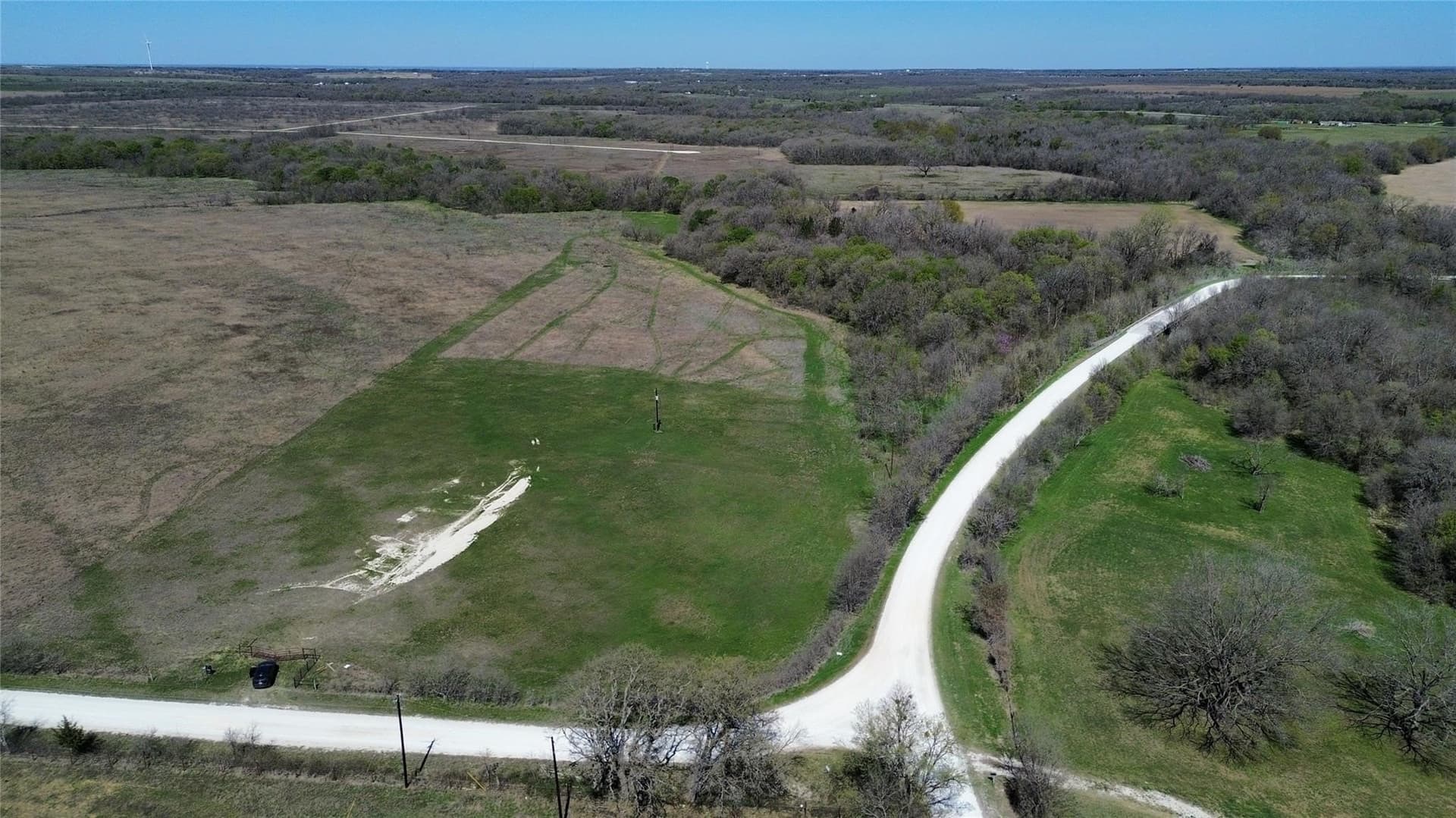10.02 acres in Hill County gallery image 2