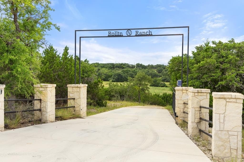 51.64 acres in Blanco County