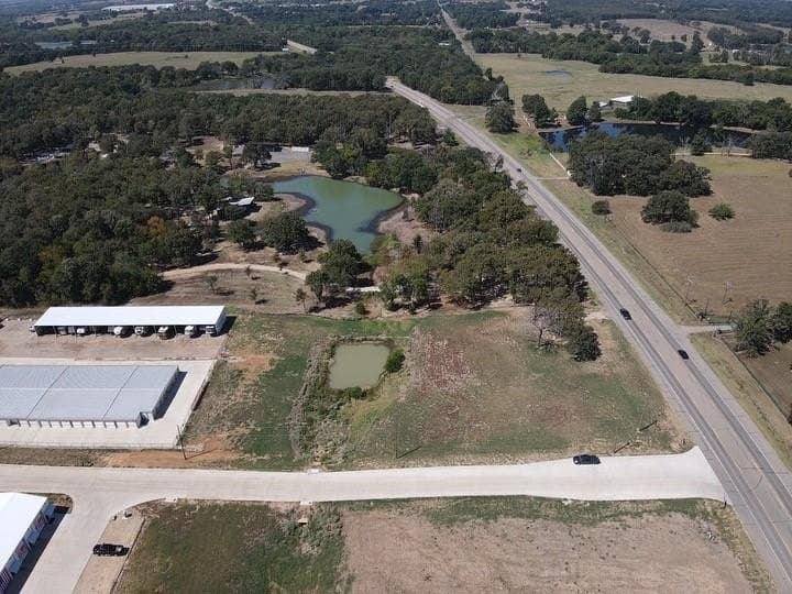 2.56 acres in Lamar County gallery image 3