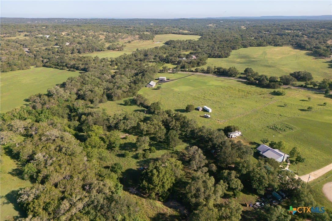 4.98 acres in Comal County - photo 6