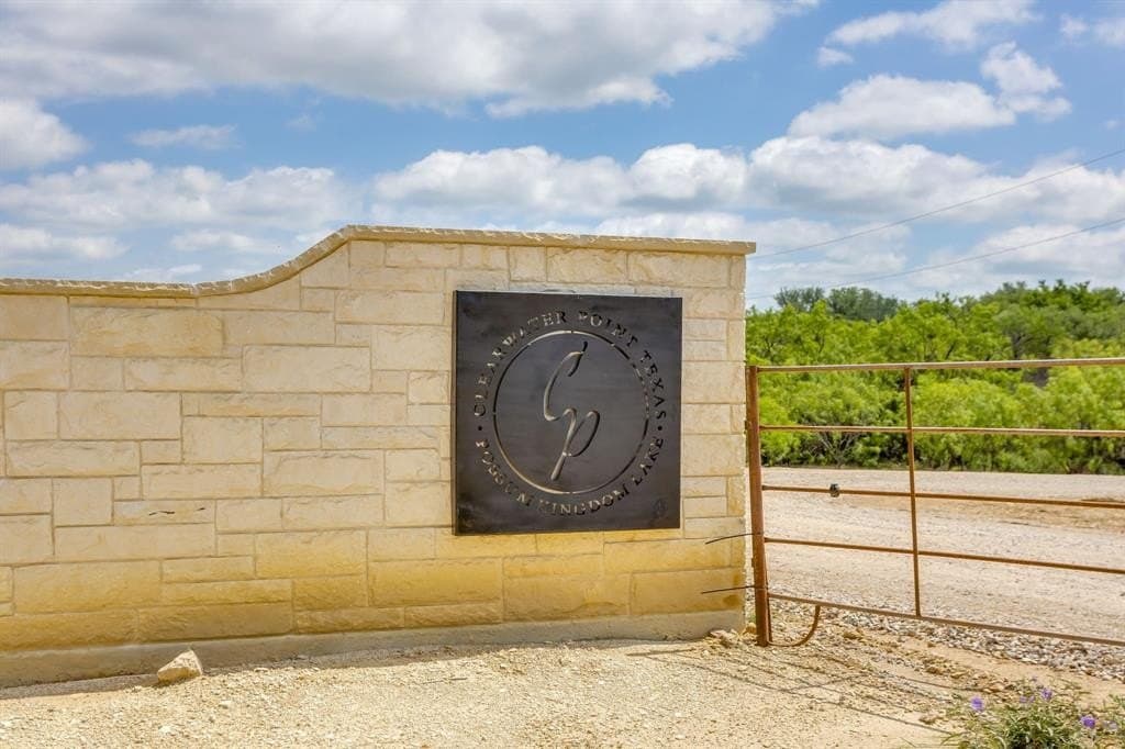 1.22 acres in Palo Pinto County gallery image 2