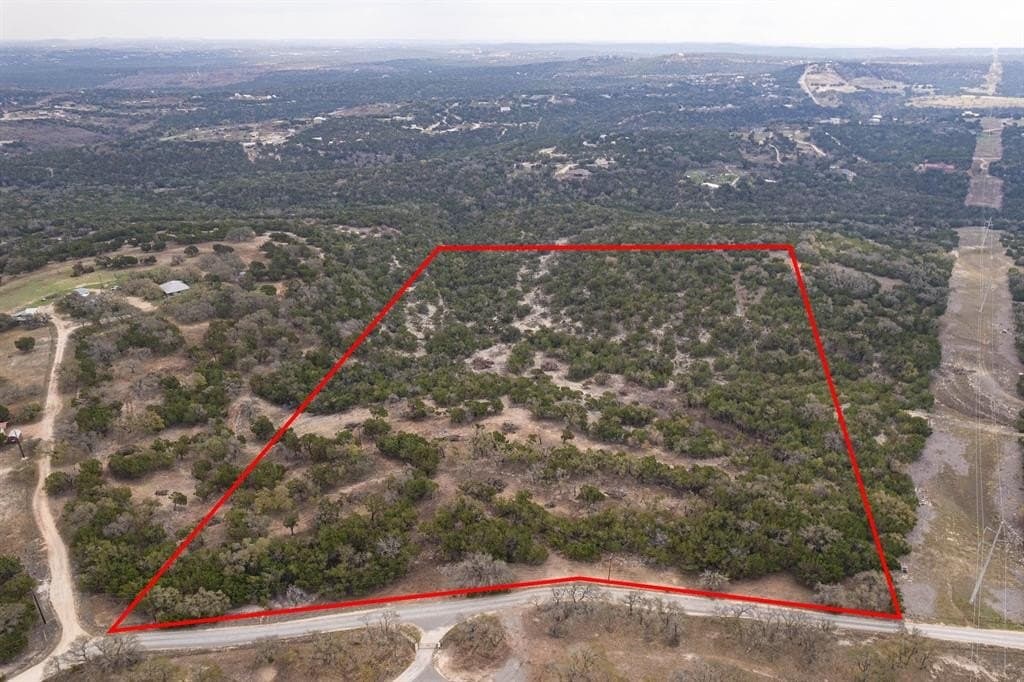 20.3 acres in Hays County gallery image 2