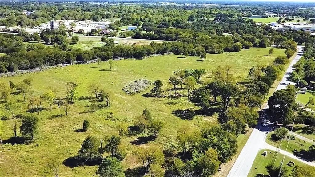 2.1 acres in Dallas County