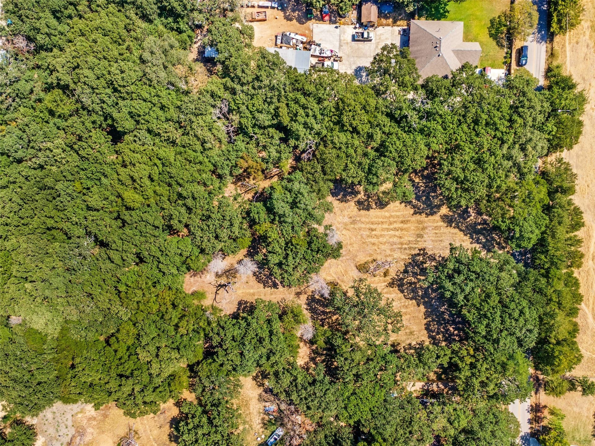0.77 acres in Dallas County - photo 2