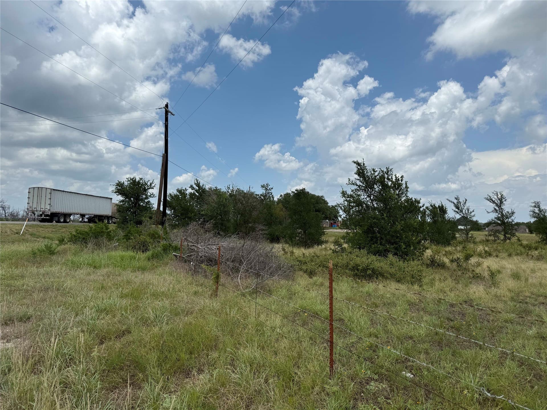 8 acres in Parker County