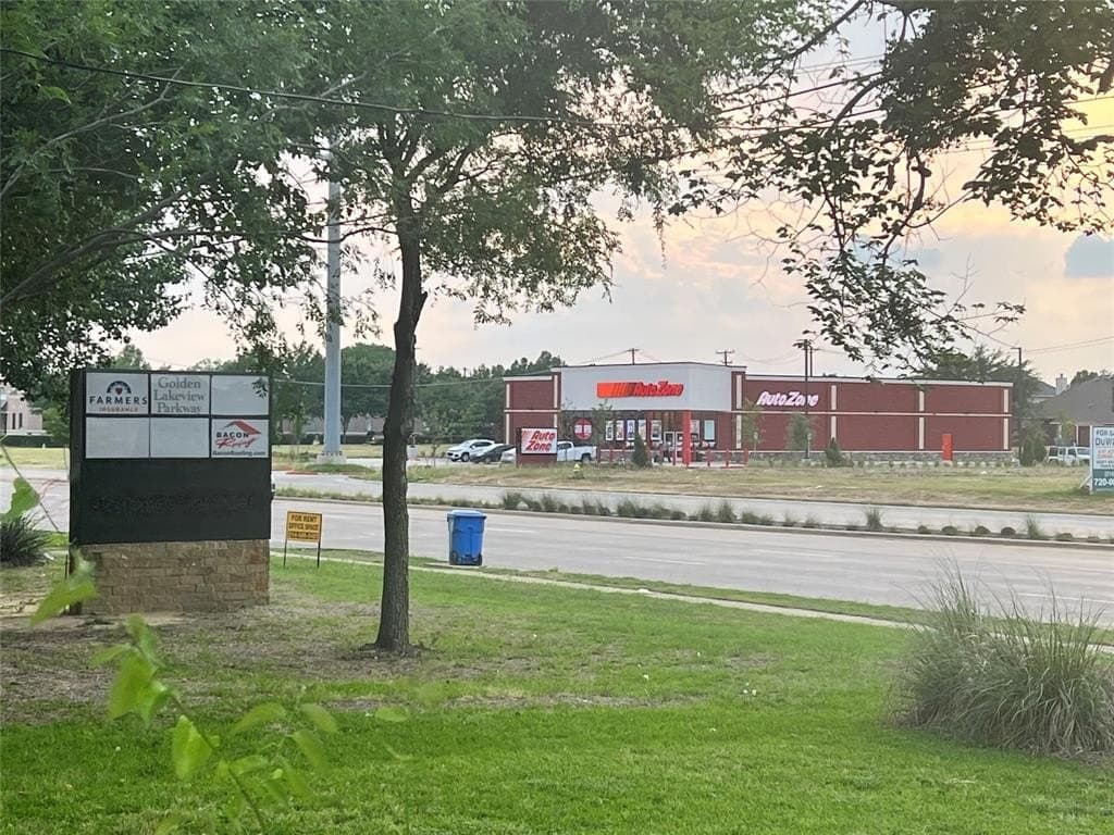 0.5 acres in Dallas County gallery image 2