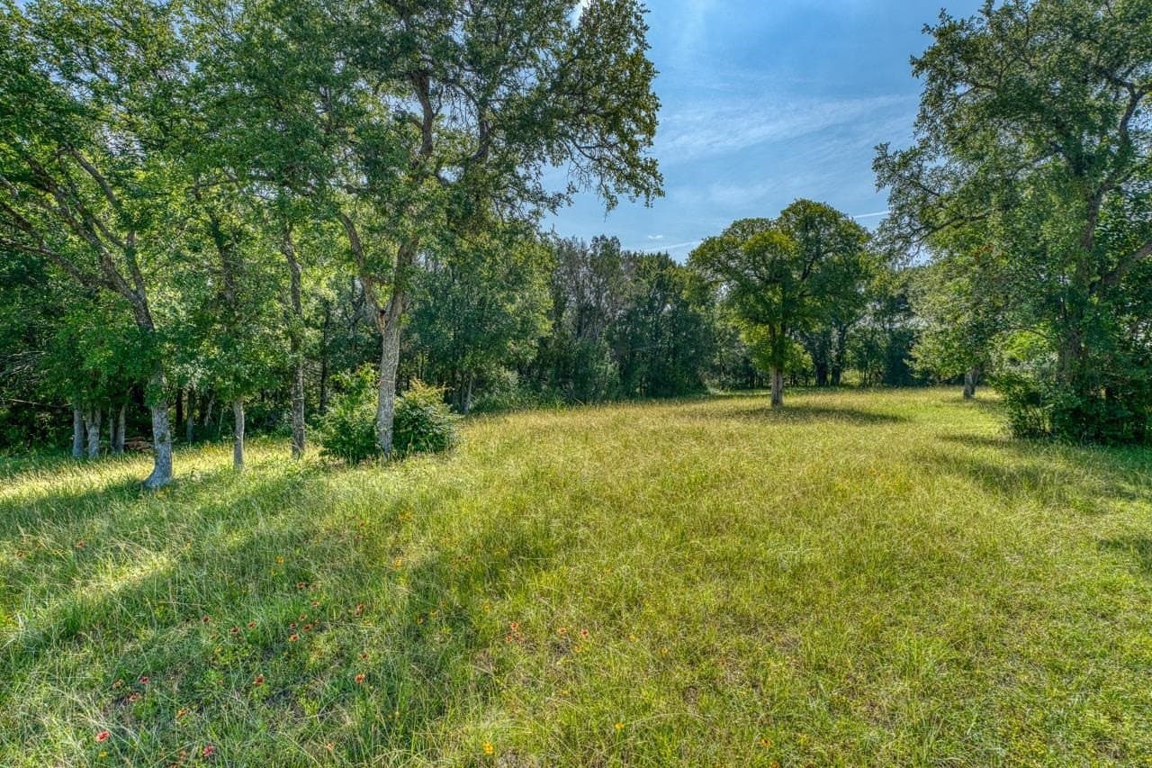 0.34 acres in Burnet County gallery image 4