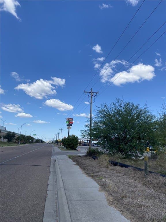 1.21 acres in Brooks County gallery image 3