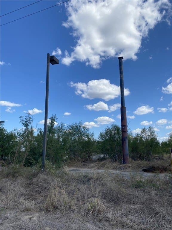 1.21 acres in Brooks County gallery image 2