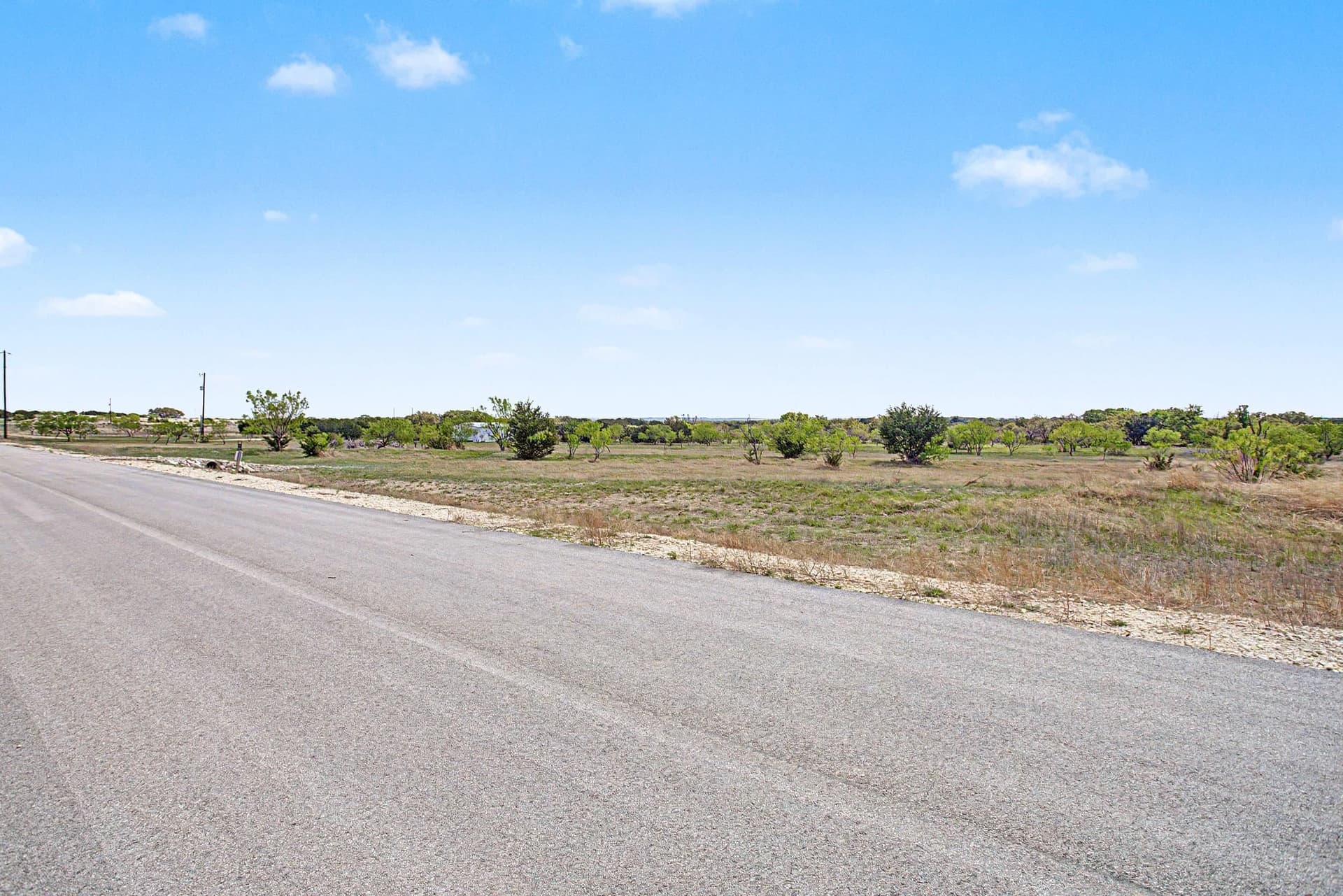 5.14 acres in Burnet County gallery image 4