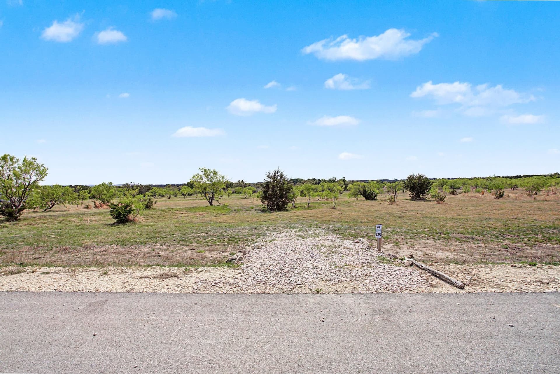 5.14 acres in Burnet County gallery image 3