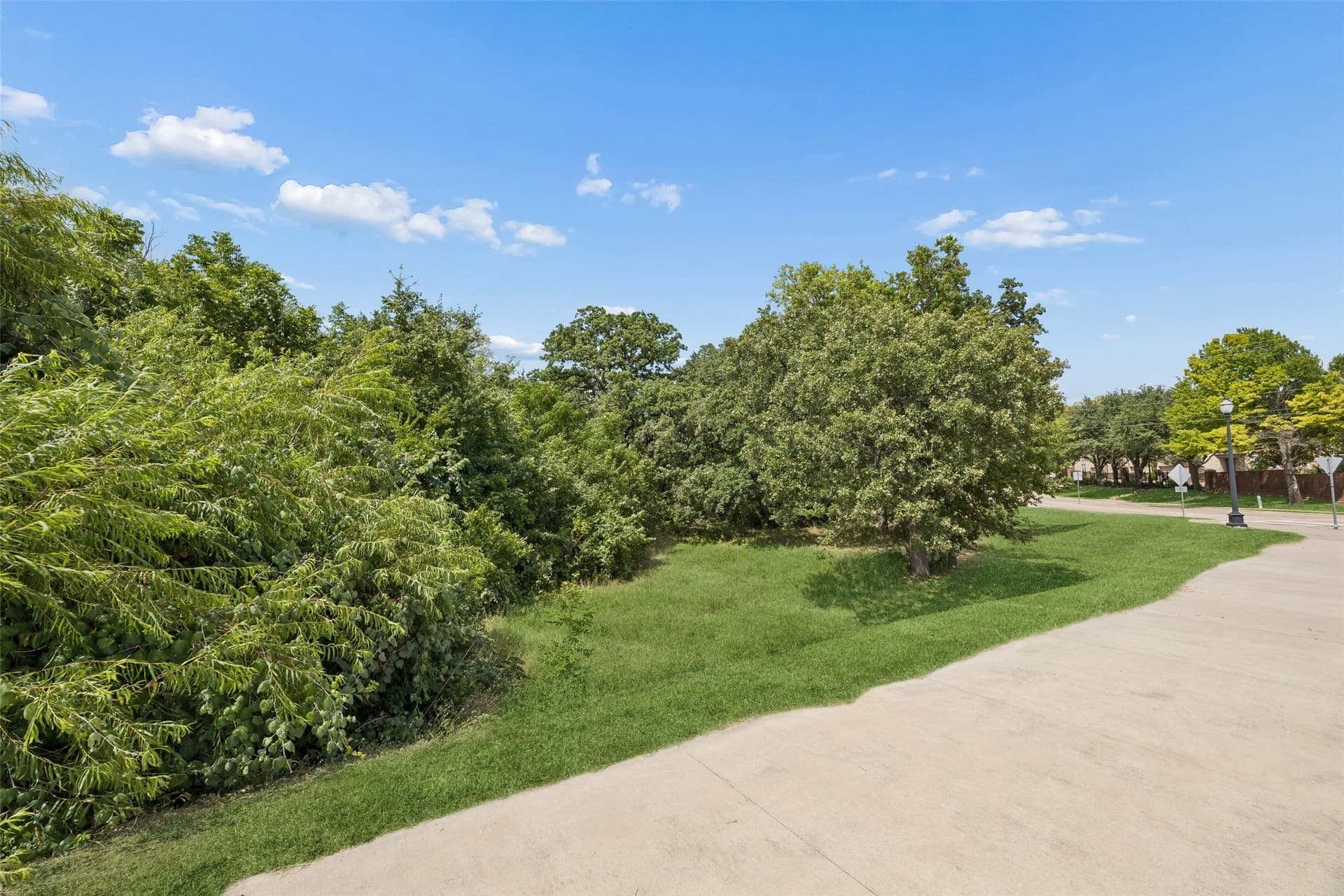1.36 acres in Tarrant County - photo 3
