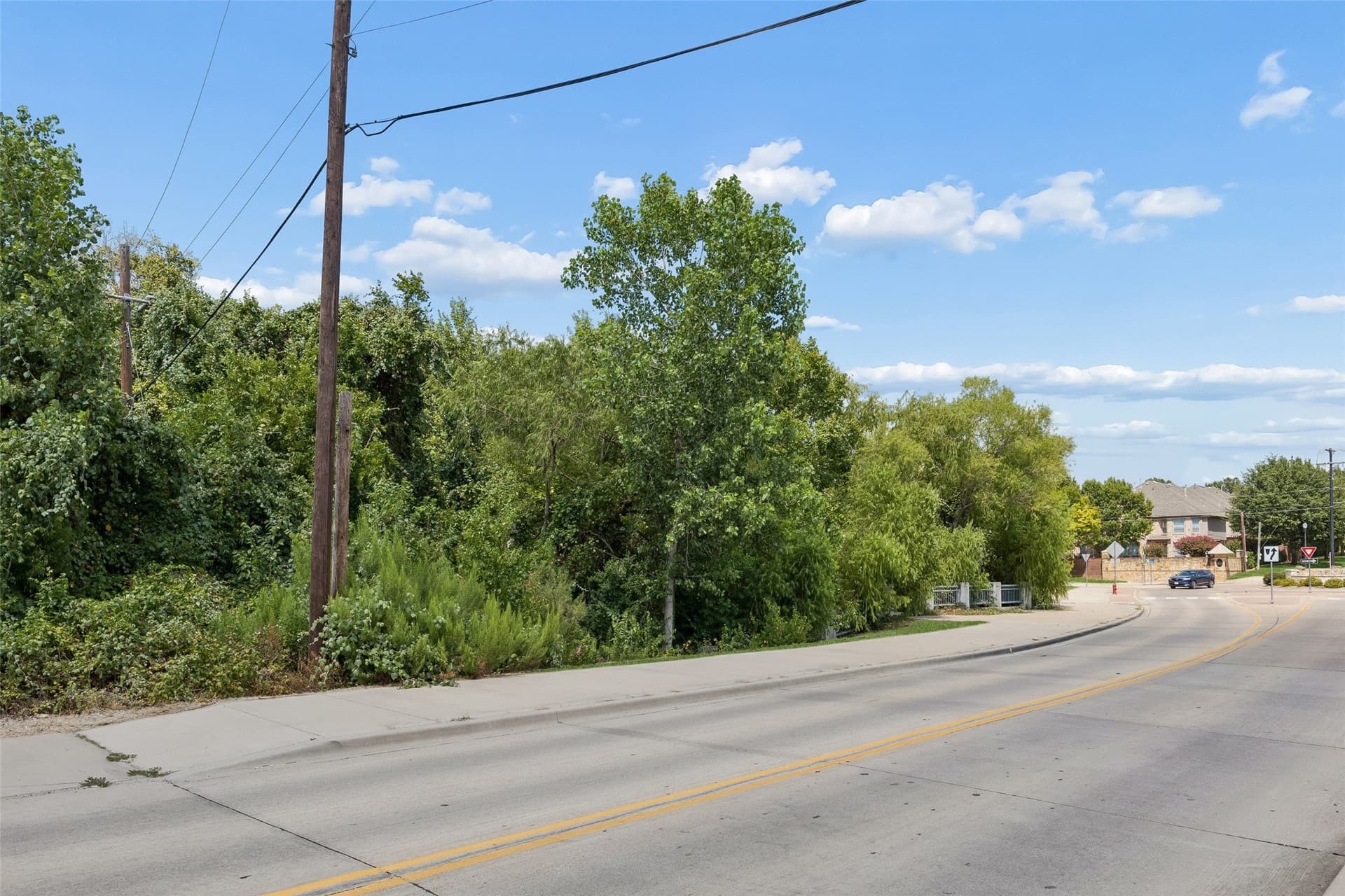 1.36 acres in Tarrant County - photo 12