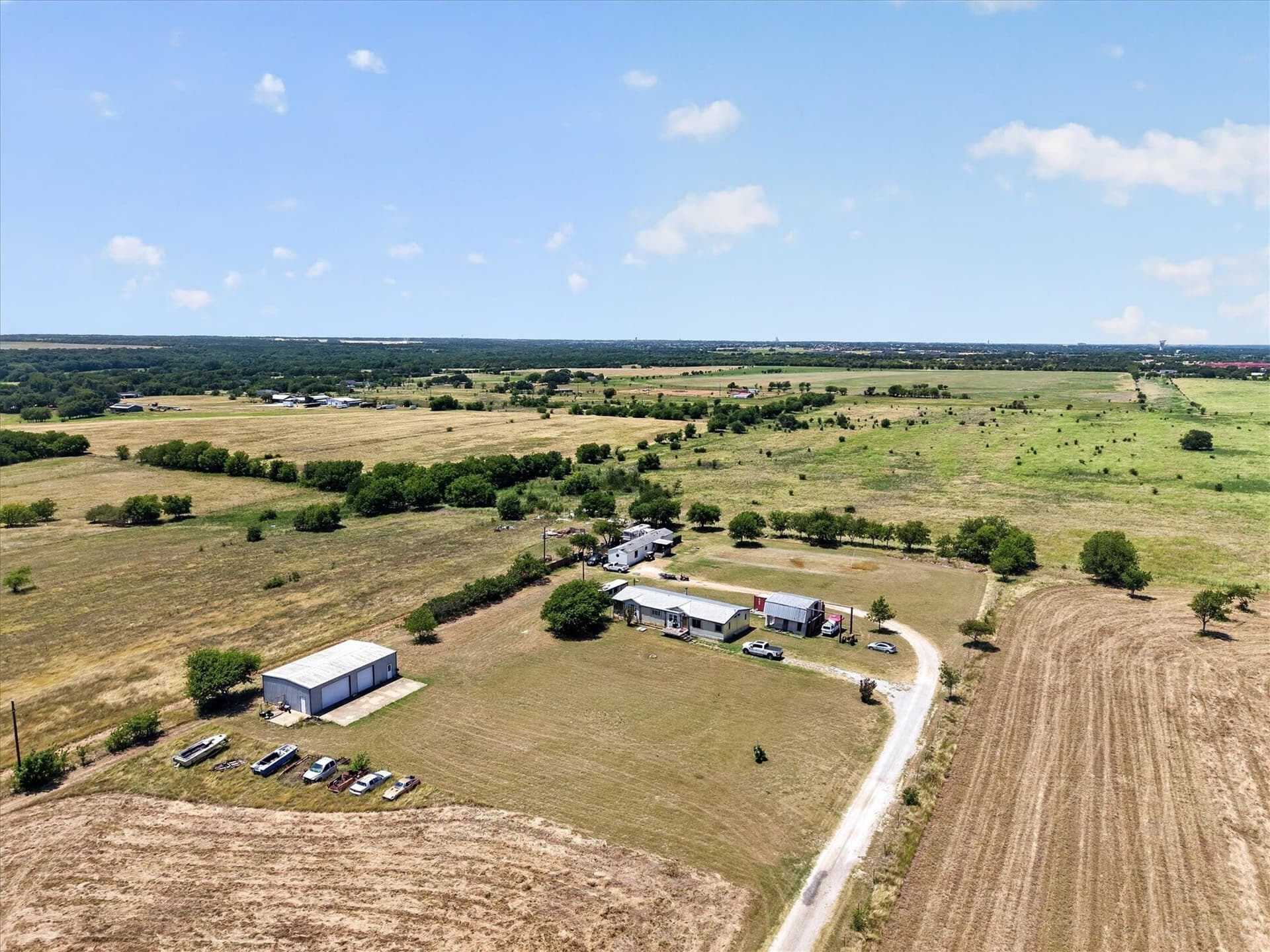 1 acres in Ellis County - photo 9