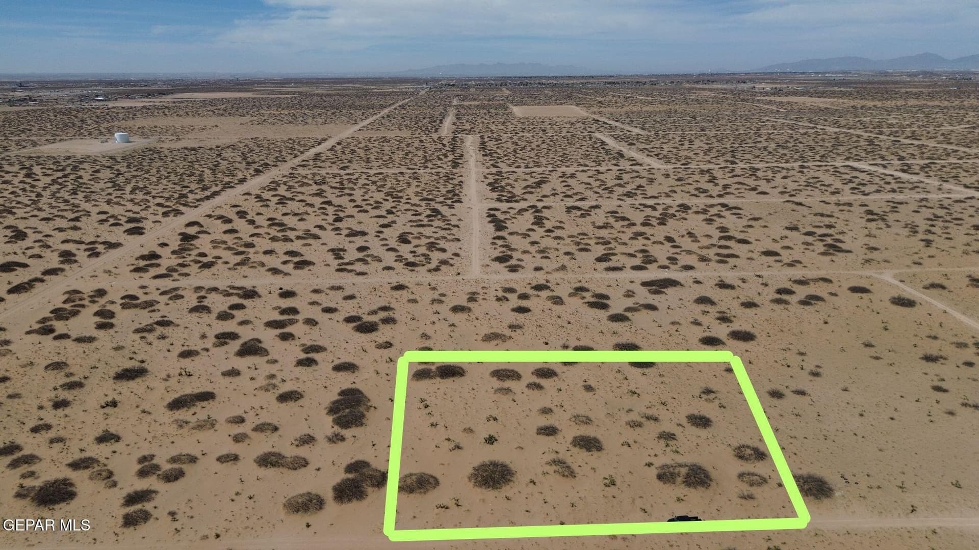 1.65 acres in El Paso County gallery image 4