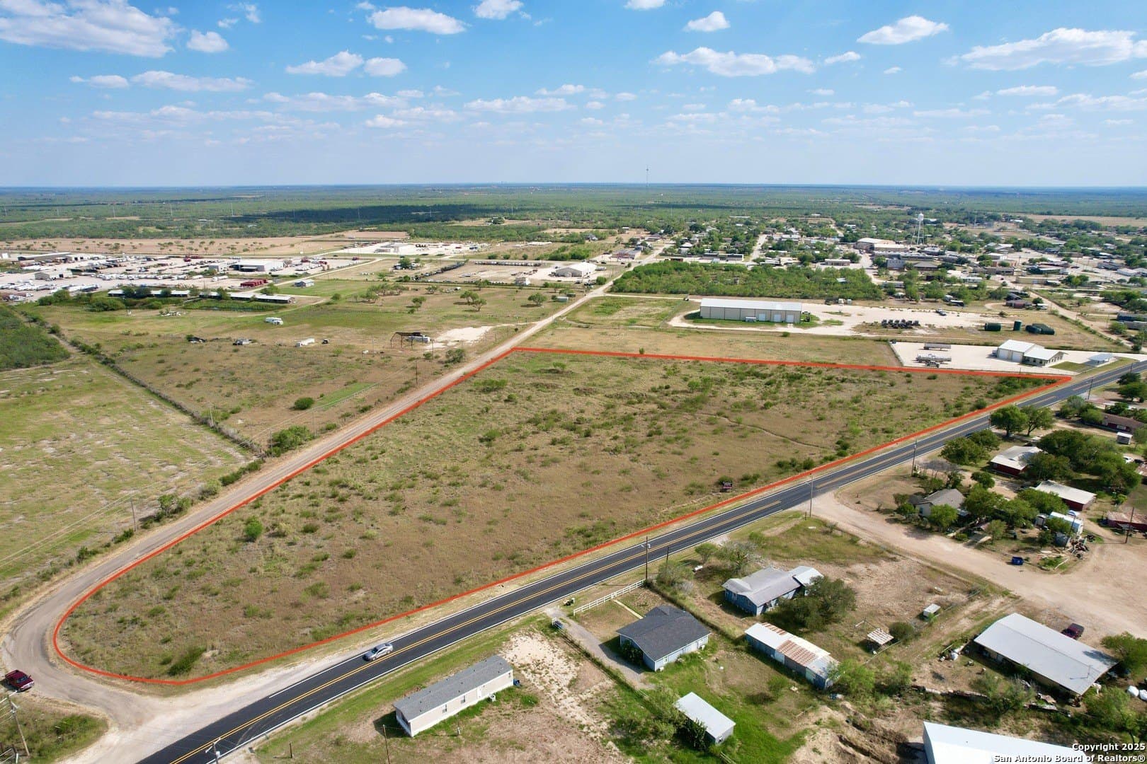 10.98 acres in Atascosa County gallery image 3