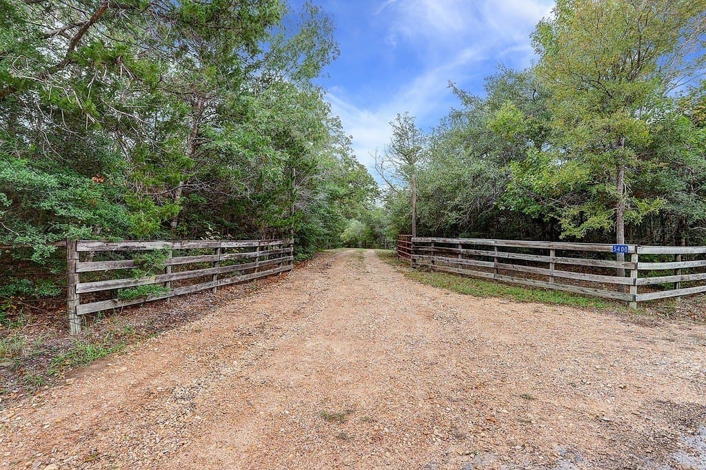 47.3 acres in Fayette County