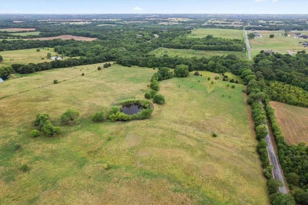 11 acres in Grayson County