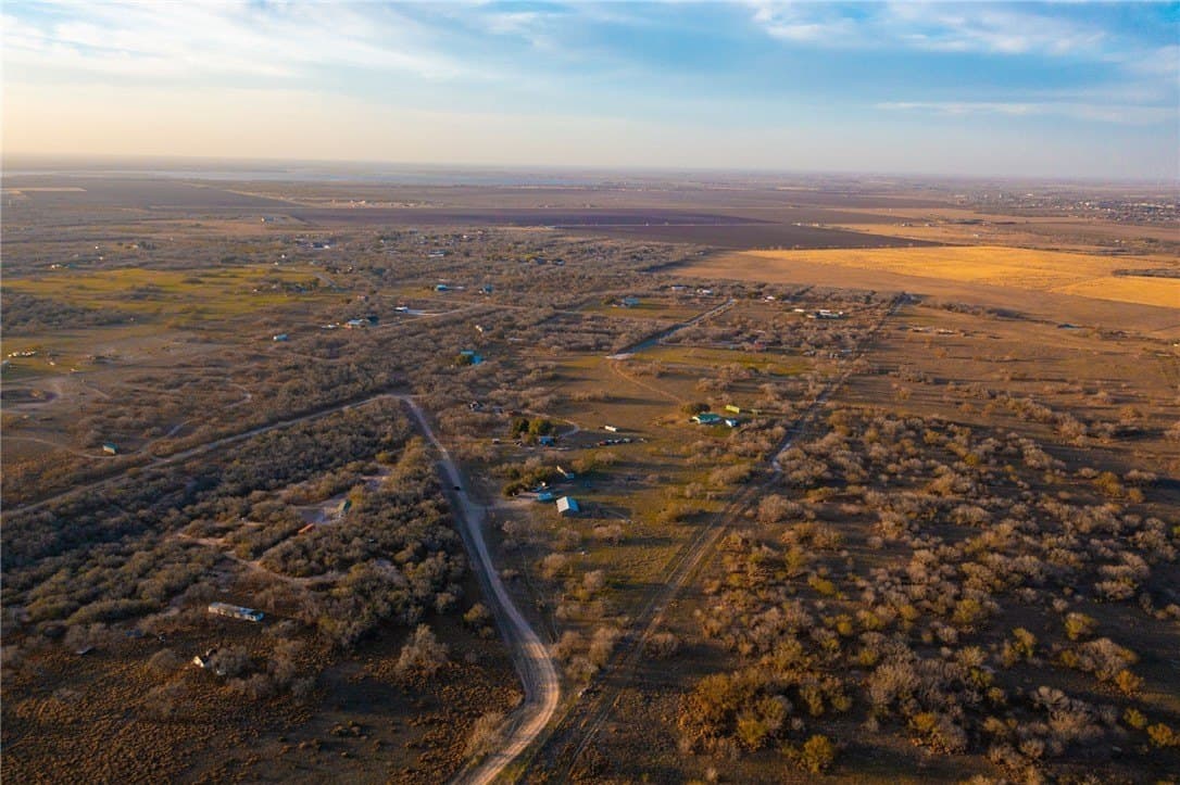 3.84 acres in San Patricio County - photo 8