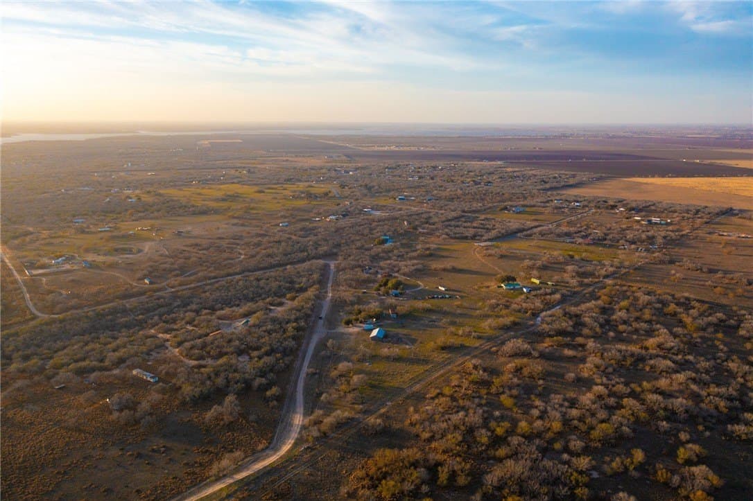 3.84 acres in San Patricio County - photo 7