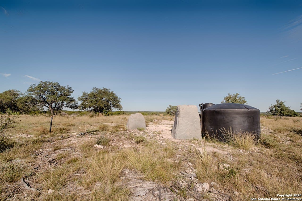 20 acres in Kimble County gallery image 2