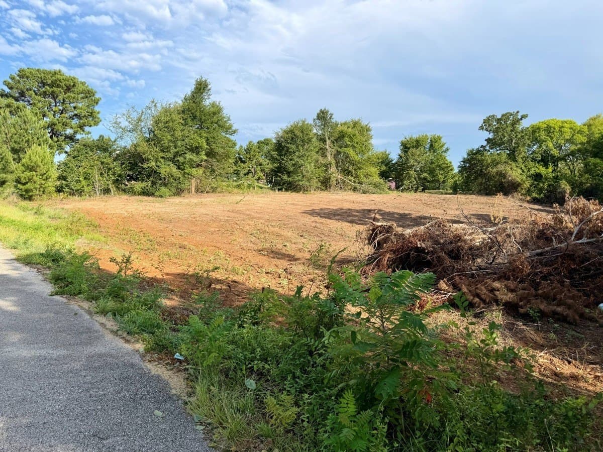 1.18 acres in Smith County