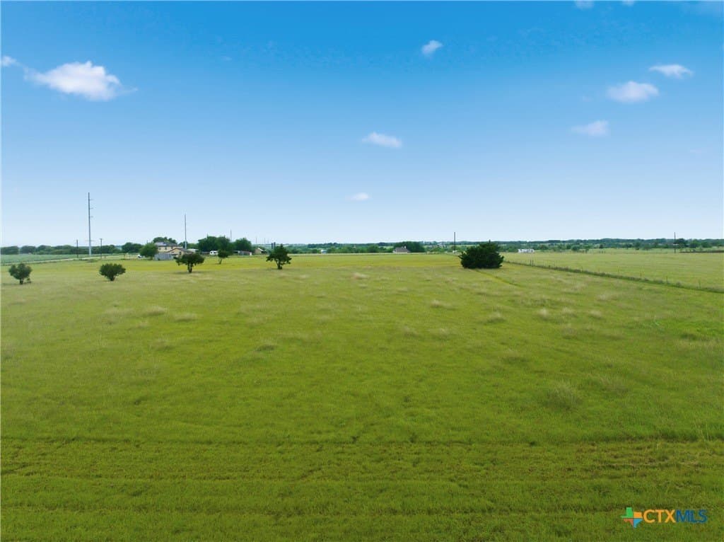 5 acres in McLennan County gallery image 3