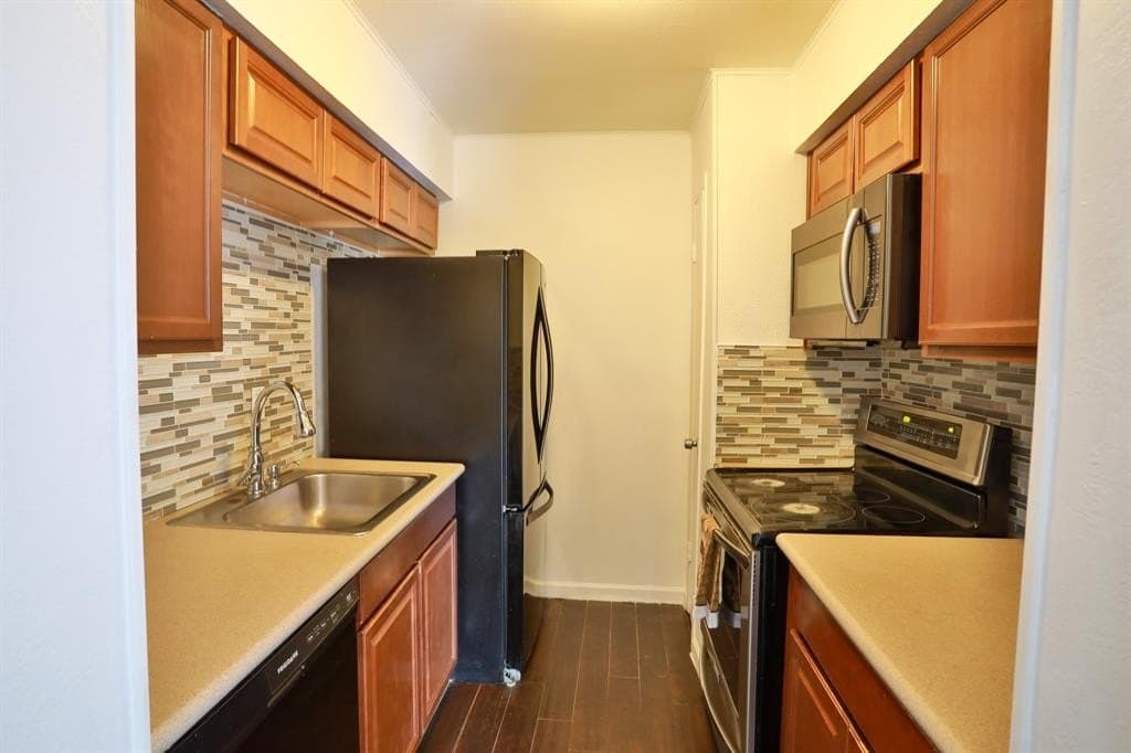 7,875 acres in Dallas County gallery image 3