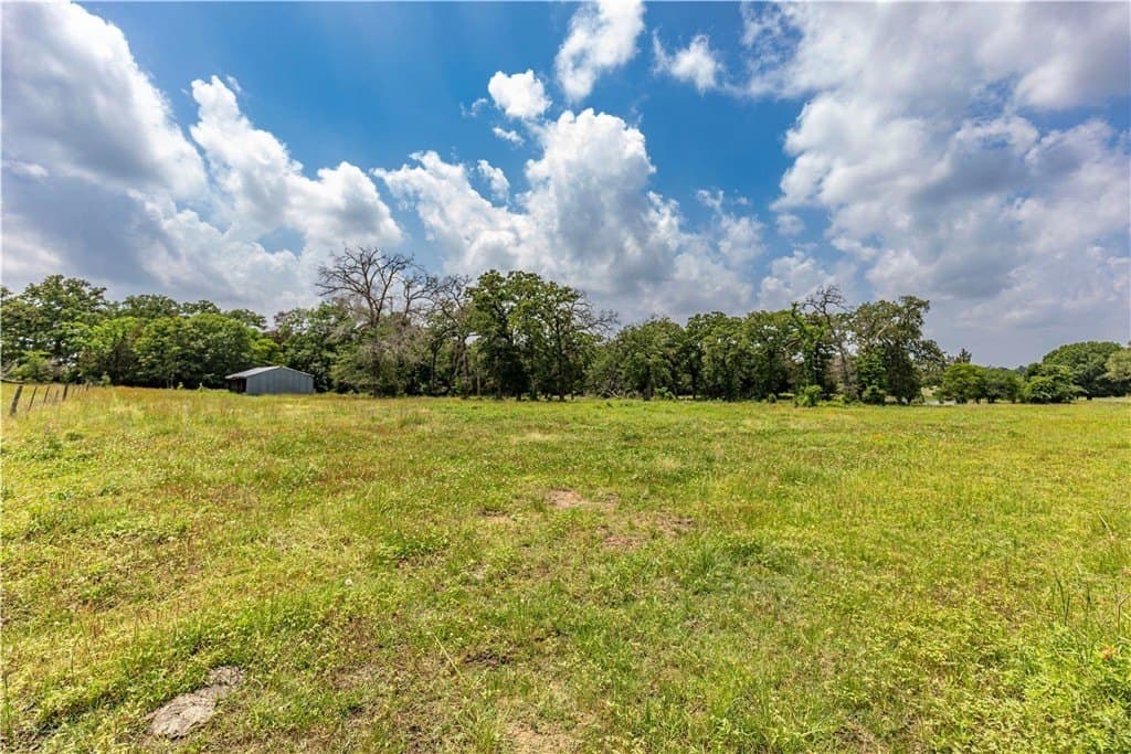 6.97 acres in AUSTIN County - photo 3