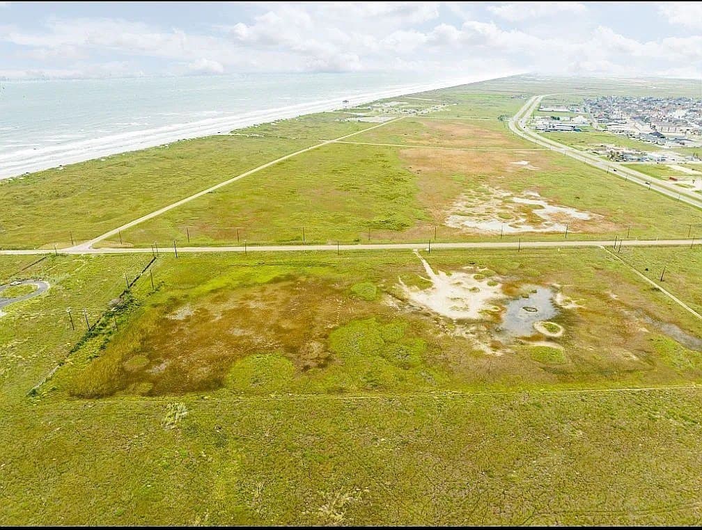 0.34 acres in Nueces County - photo 9