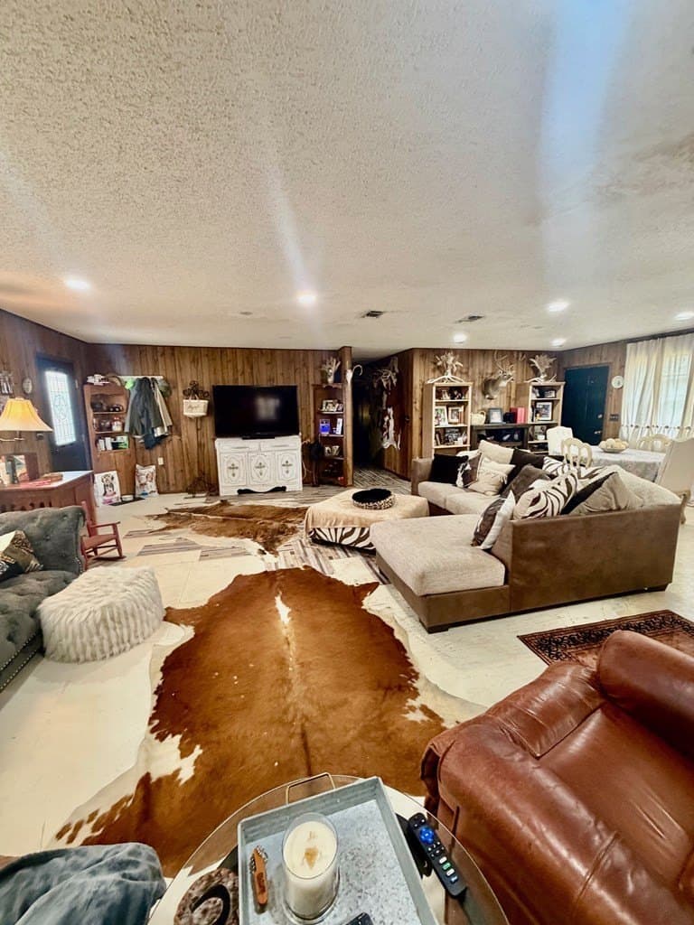 12.7 acres in Llano County gallery image 3