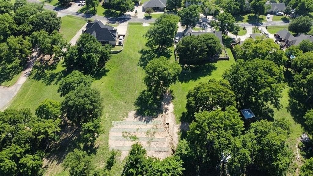 0.86 acres in Johnson County gallery image 4