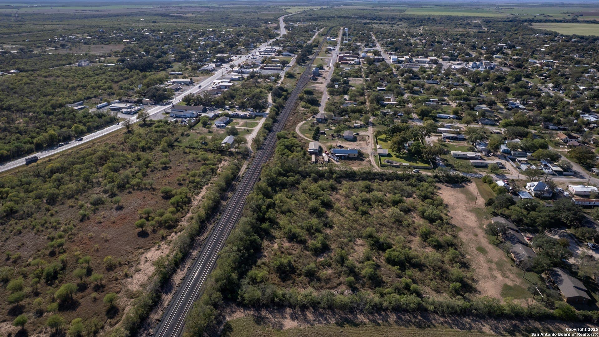 5.18 acres in Uvalde County featured view