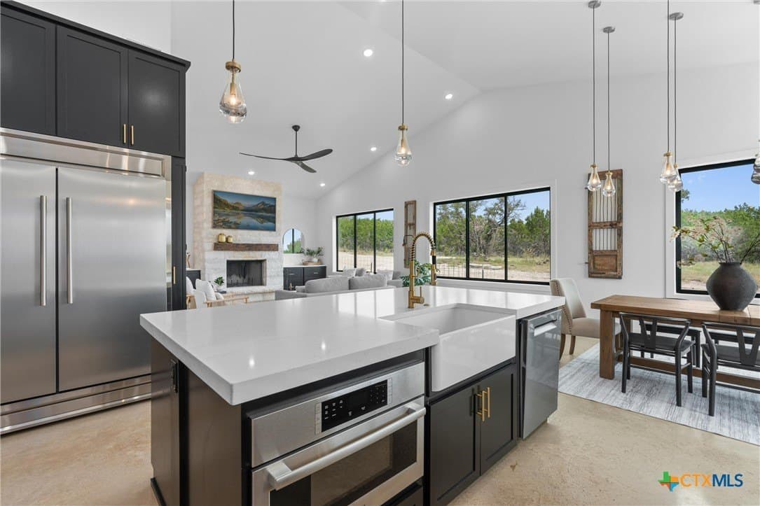 14.57 acres in Burnet County gallery image 2