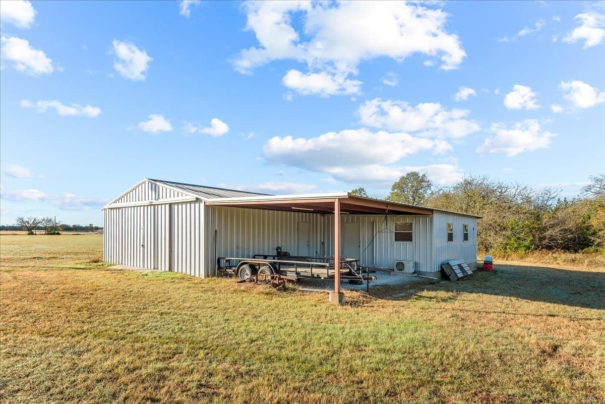 93.88 acres in Hill County - photo 22