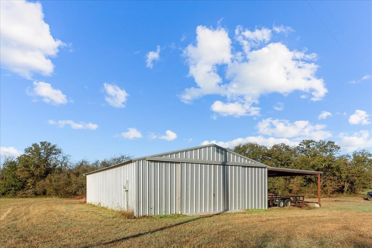 93.88 acres in Hill County - photo 21