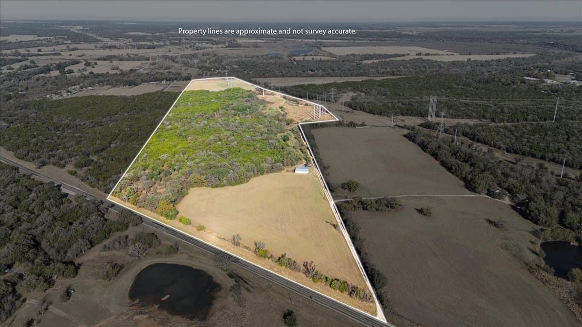 93.88 acres in Hill County - photo 3